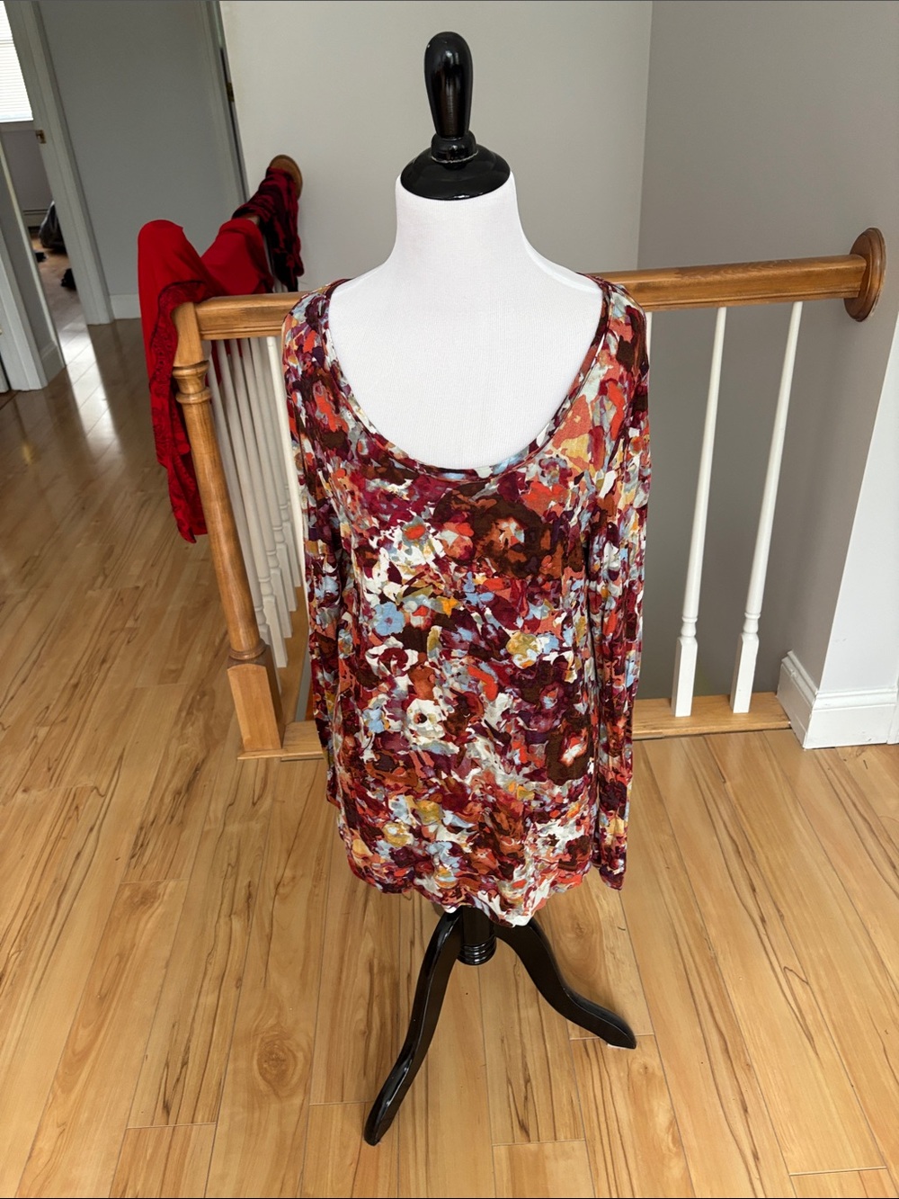 Simply Vera Vera Wang Multicolor Floral Scoop Neck Top